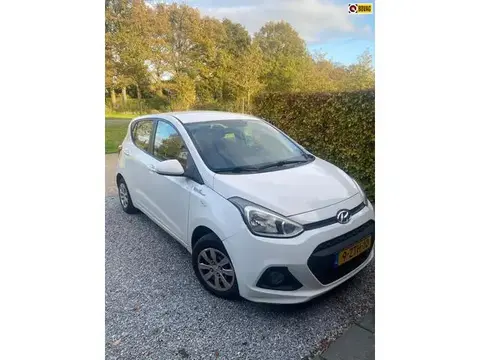 Used HYUNDAI I10 Petrol 2015 Ad 