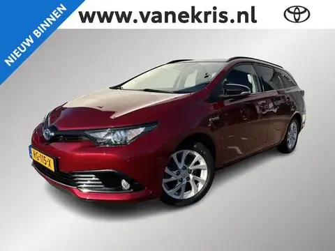 Used TOYOTA AURIS Hybrid 2017 Ad 