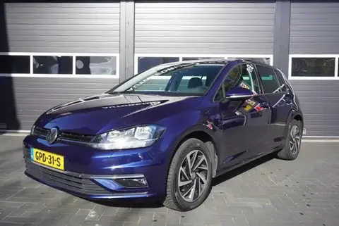 Used VOLKSWAGEN GOLF Petrol 2018 Ad 