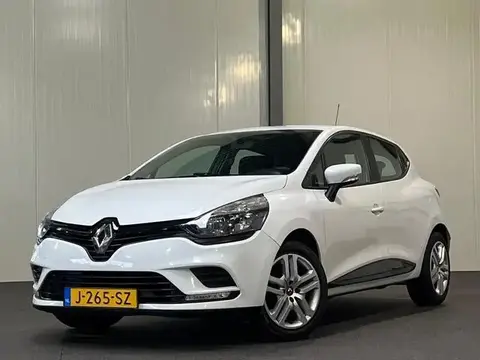 Used RENAULT CLIO Petrol 2017 Ad 