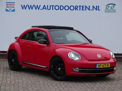 Used VOLKSWAGEN BEETLE Petrol 2015 Ad 