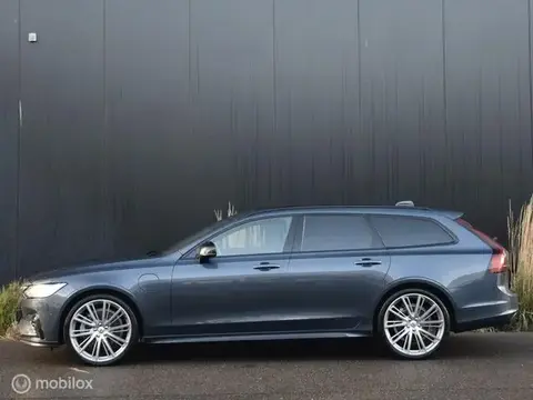 Used VOLVO V90 Hybrid 2022 Ad 