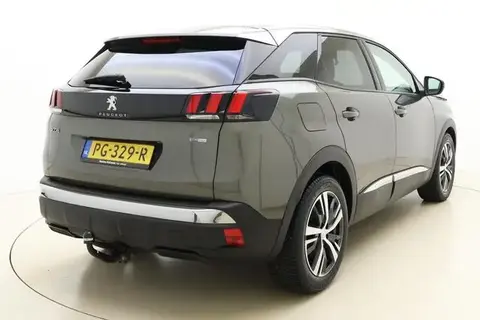 Used PEUGEOT 3008 Petrol 2017 Ad 