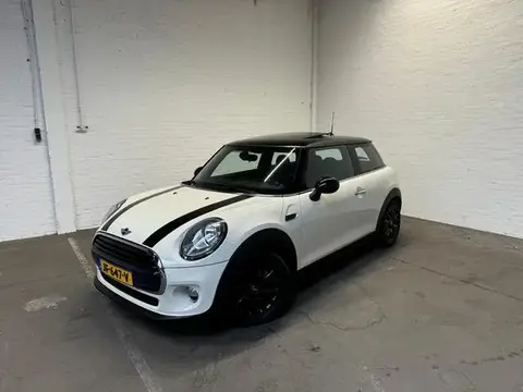 Used MINI COOPER Petrol 2016 Ad 