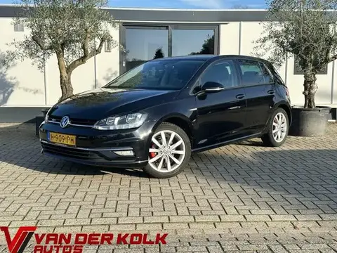 Used VOLKSWAGEN GOLF Petrol 2017 Ad 