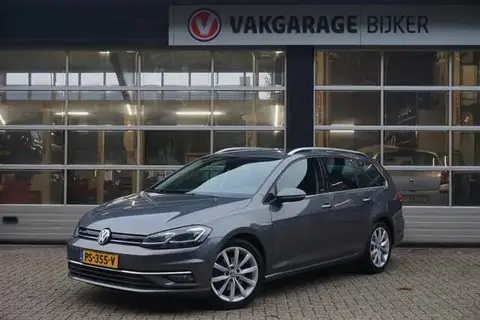 Used VOLKSWAGEN GOLF Petrol 2017 Ad 