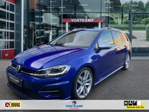 Used VOLKSWAGEN GOLF Petrol 2017 Ad 