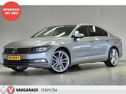 Used VOLKSWAGEN PASSAT Petrol 2016 Ad 