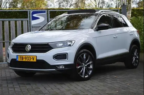 Annonce VOLKSWAGEN T-ROC Essence 2018 d'occasion 