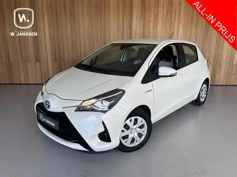 Used TOYOTA YARIS Hybrid 2017 Ad 