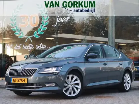 Annonce SKODA SUPERB Essence 2015 d'occasion 