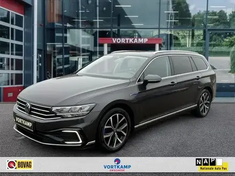 Used VOLKSWAGEN PASSAT Hybrid 2021 Ad 