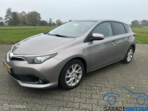 Used TOYOTA AURIS Hybrid 2015 Ad 