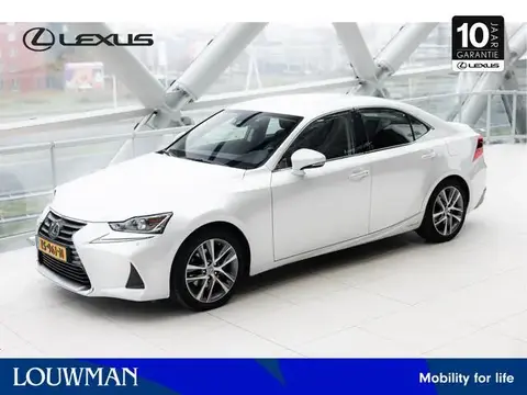 Used LEXUS IS Hybrid 2018 Ad 