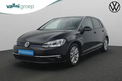 Used VOLKSWAGEN GOLF Petrol 2018 Ad 