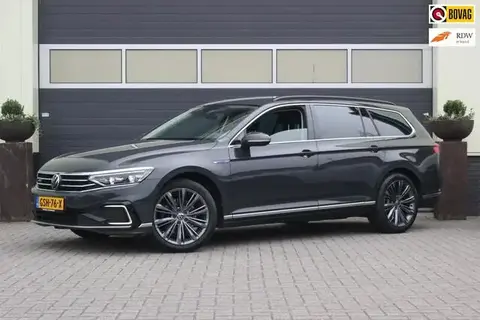 Used VOLKSWAGEN PASSAT Hybrid 2021 Ad 