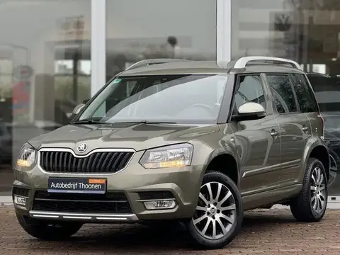 Used SKODA YETI Petrol 2015 Ad 