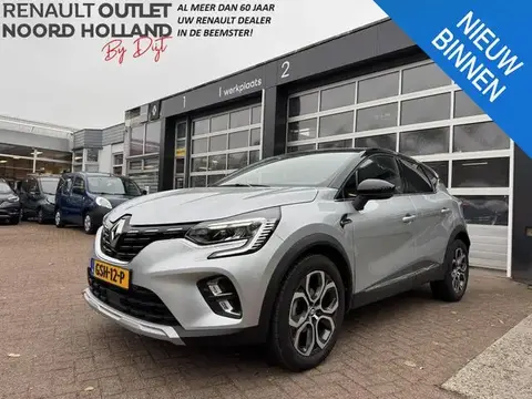 Used RENAULT CAPTUR Hybrid 2023 Ad 