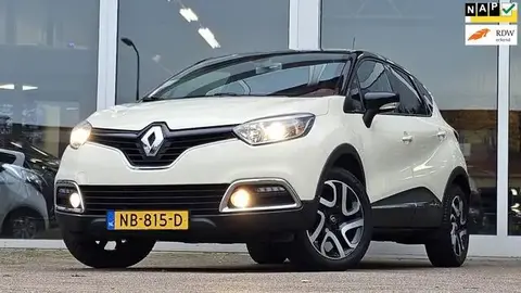 Used RENAULT CAPTUR Petrol 2017 Ad 