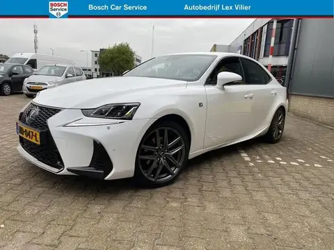 Used LEXUS IS Hybrid 2017 Ad 