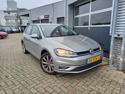 Used VOLKSWAGEN GOLF Petrol 2018 Ad 