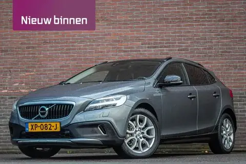 Annonce VOLVO V40 Essence 2019 d'occasion 