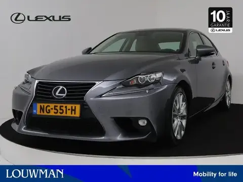 Used LEXUS IS Hybrid 2017 Ad 