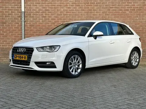 Annonce AUDI A3 Essence 2015 d'occasion 