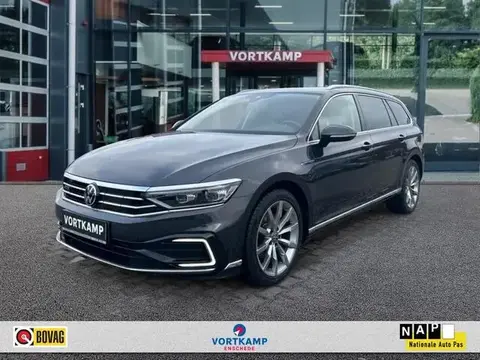 Used VOLKSWAGEN PASSAT Hybrid 2020 Ad 