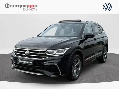 Used VOLKSWAGEN TIGUAN Petrol 2023 Ad 