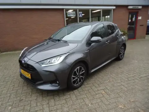 Used TOYOTA YARIS Hybrid 2021 Ad 