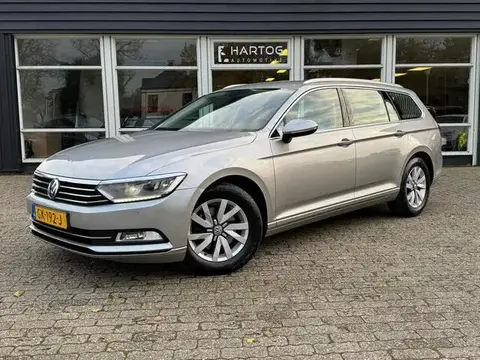 Used VOLKSWAGEN PASSAT Petrol 2015 Ad 