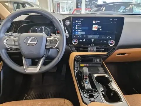 Used LEXUS NX Hybrid 2024 Ad 