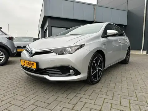 Used TOYOTA AURIS Hybrid 2017 Ad 