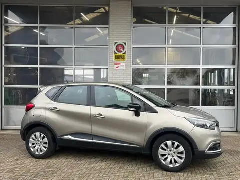 Annonce RENAULT CAPTUR Essence 2015 d'occasion 