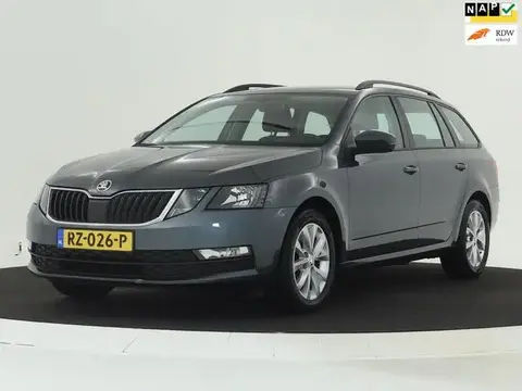 Used SKODA OCTAVIA Petrol 2018 Ad 