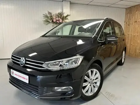 Used VOLKSWAGEN TOURAN Petrol 2016 Ad 