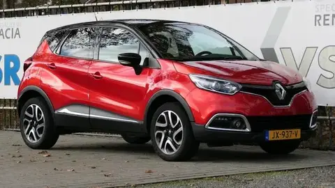 Used RENAULT CAPTUR Petrol 2016 Ad 