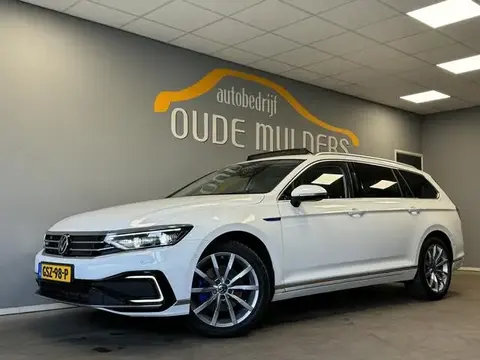 Used VOLKSWAGEN PASSAT Hybrid 2020 Ad 