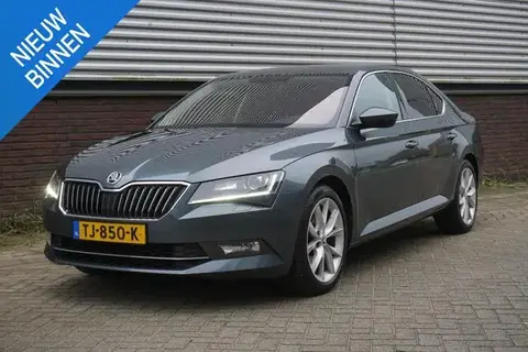 Used SKODA SUPERB Petrol 2018 Ad 