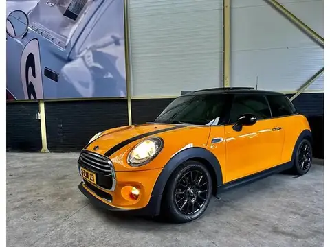 Used MINI COOPER Petrol 2015 Ad 