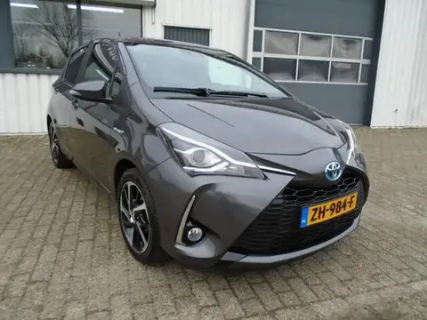 Used TOYOTA YARIS Hybrid 2019 Ad 