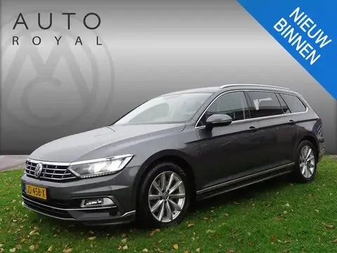 Used VOLKSWAGEN PASSAT Petrol 2016 Ad 