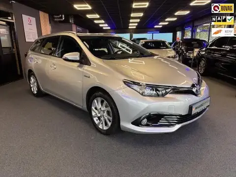 Used TOYOTA AURIS Hybrid 2016 Ad 