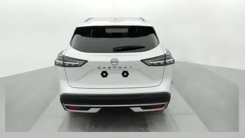 New NISSAN QASHQAI Hybrid 2024 ad 