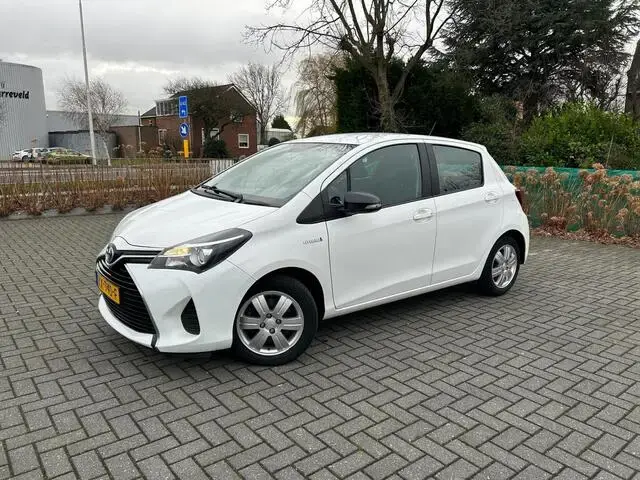 Used Toyota Yaris ad : Year 2016, 104933 km | Reezocar