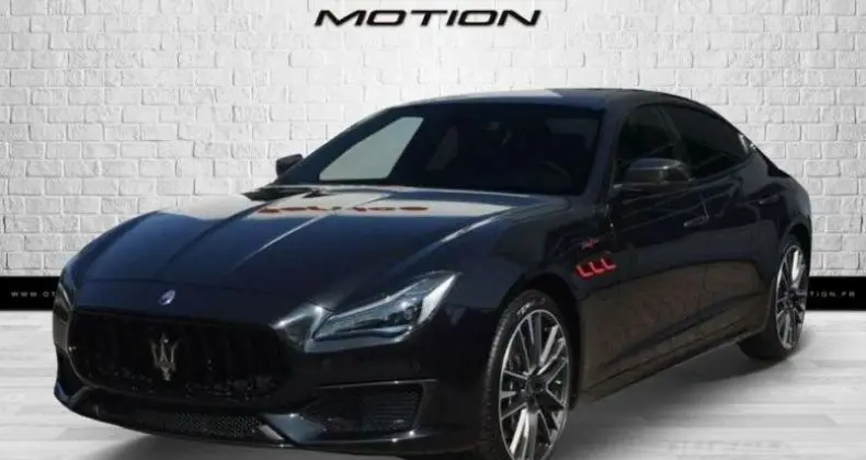 Photo 1 : Maserati Quattroporte 2021 Essence