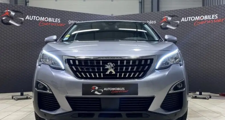 Photo 1 : Peugeot 3008 2019 Diesel