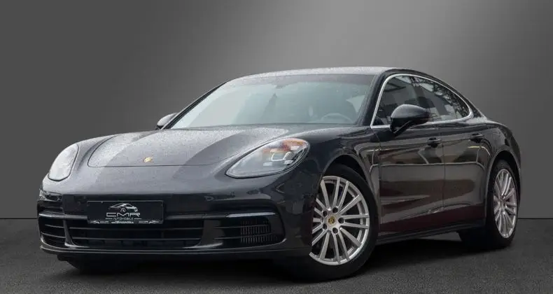 Photo 1 : Porsche Panamera 2019 Essence