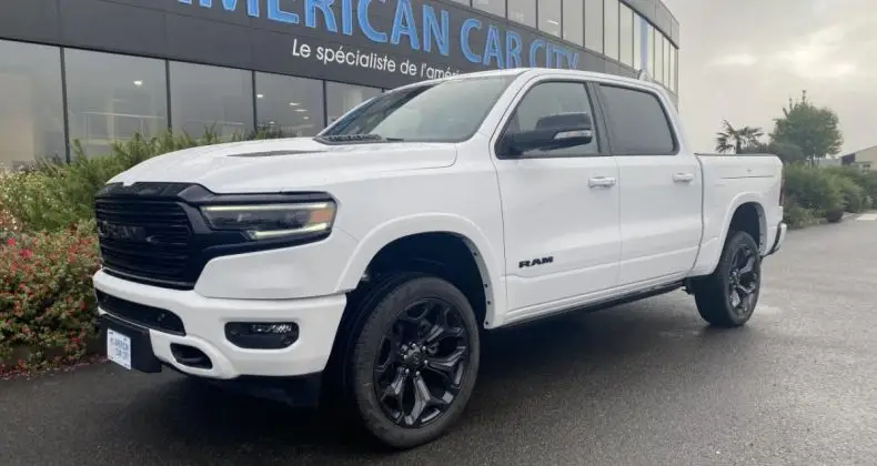 Photo 1 : Dodge Ram 2022 Petrol